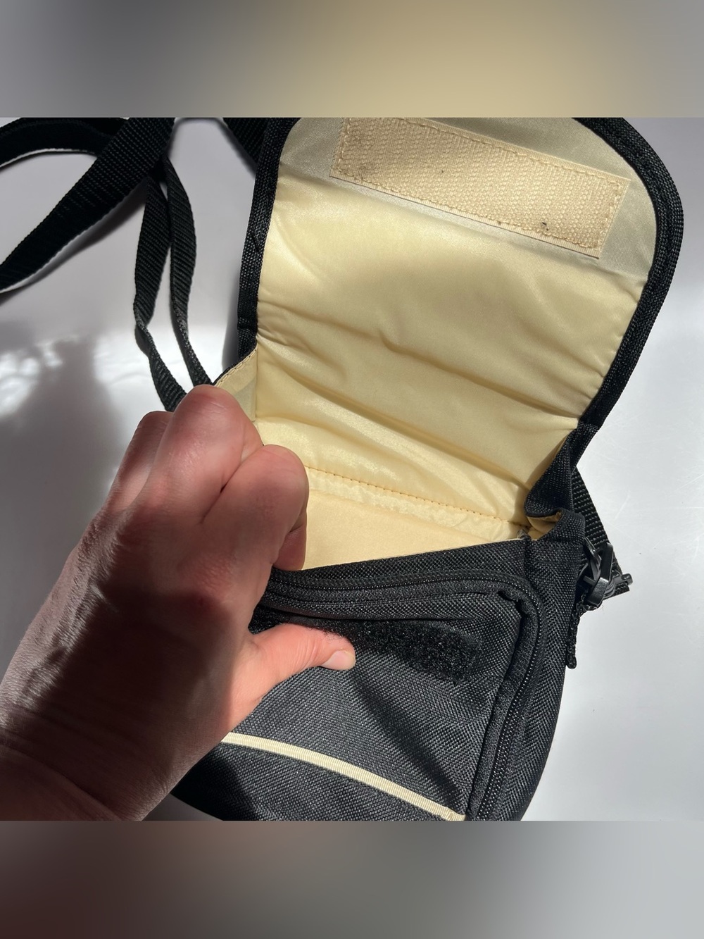 Mini camera bag - Picture 2 of 5